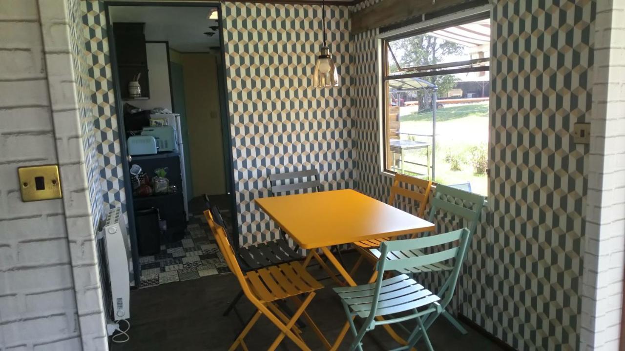 Mobil Home Vintage A La Ferme Des Buttons Rosnay  Exterior foto
